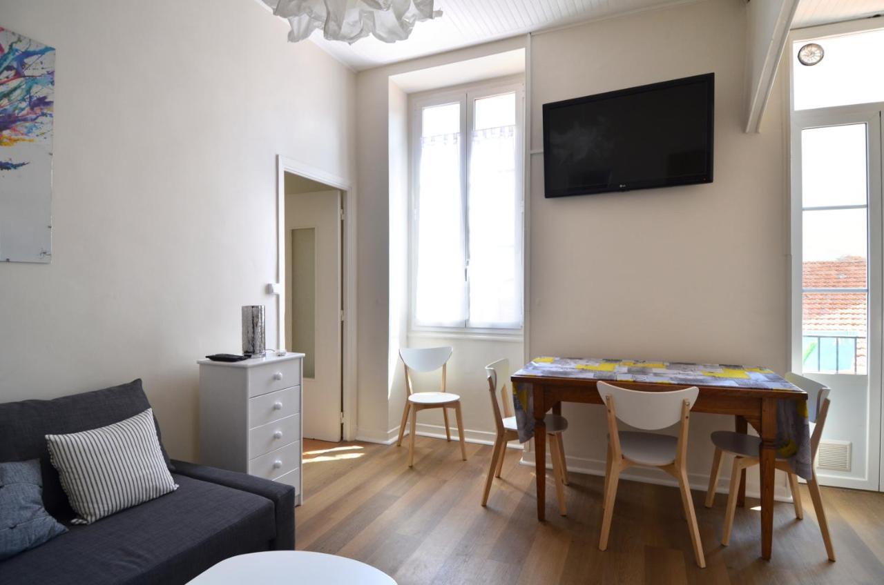 Superbe Appartement 5 Personnes Plein Coeur Centre-Ville Quartier Du Port De นีซ ภายนอก รูปภาพ