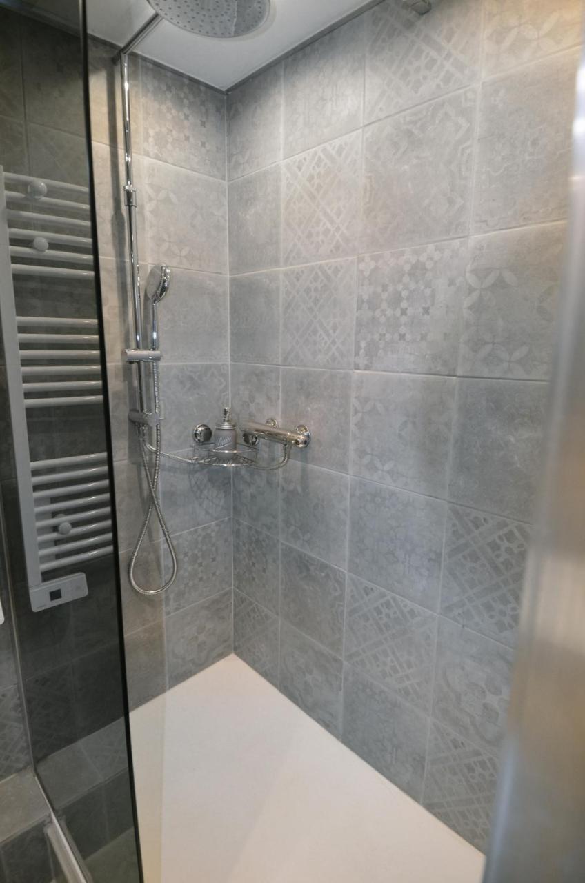 Superbe Appartement 5 Personnes Plein Coeur Centre-Ville Quartier Du Port De นีซ ภายนอก รูปภาพ